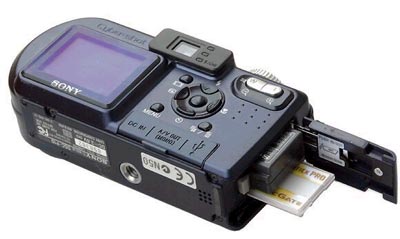   Sony DSC-P10